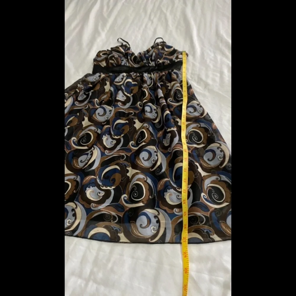 Fun Pattern Dress - Picture 4 of 5